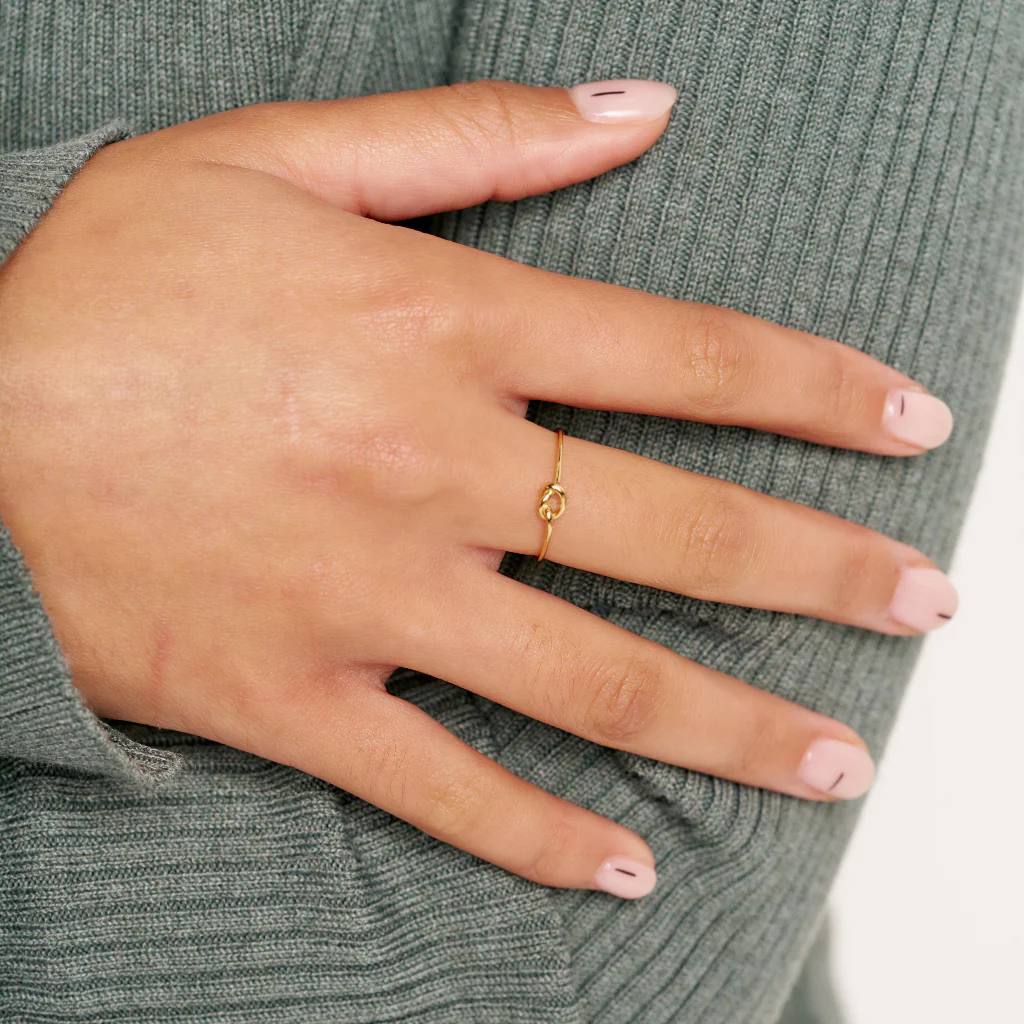 9ct Gold Delicate Loveknot Ring | Kalli - Image 3