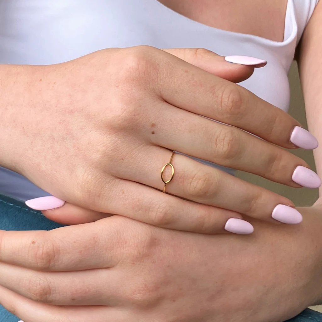 9ct Gold Delicate Oval Cut Out Ring | Xani - Image 5