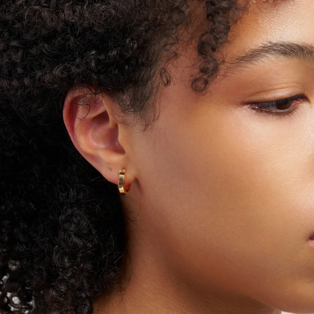 9ct Gold Square Tube Huggie Hoop Earrings | Mellie - Image 3