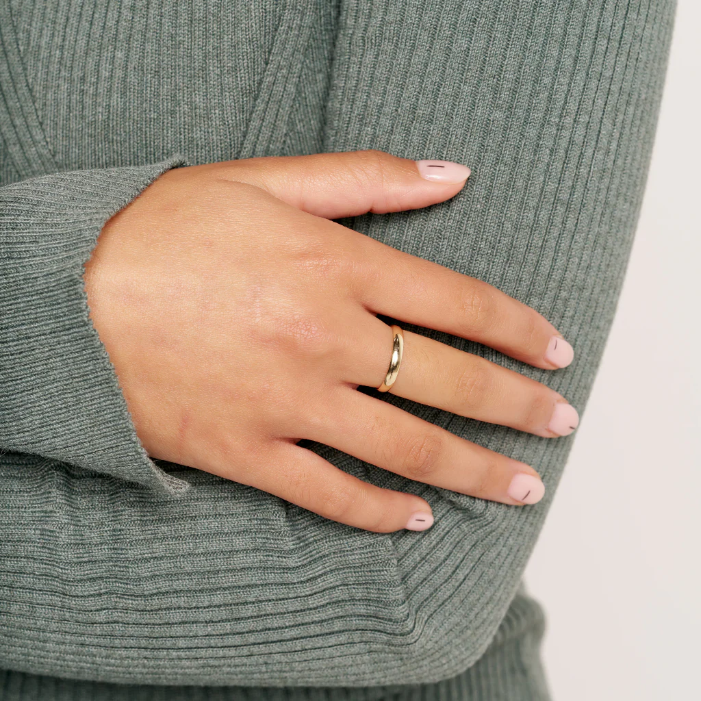9ct Gold Thin Band Ring | Serres - Image 3