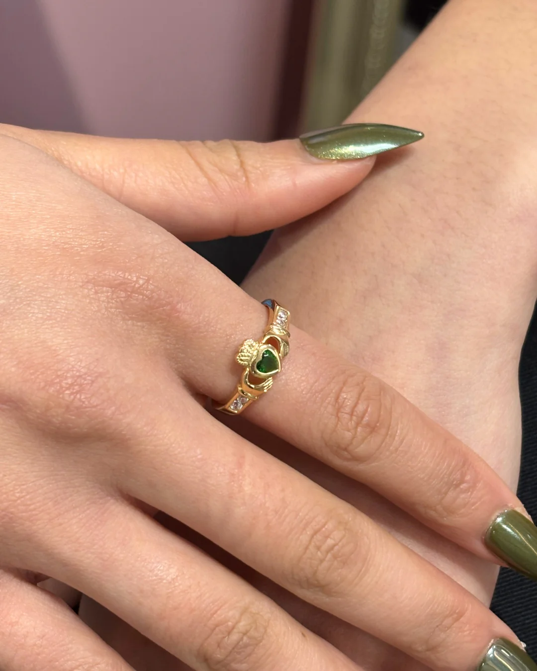 9ct Gold Emerald & Cubic Zirconia Claddagh Ring | Solvar - Image 2