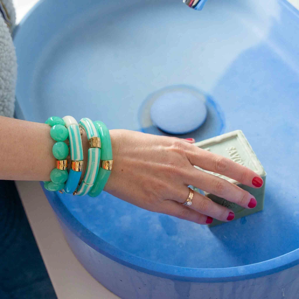 Colourful Resin Bracelet | Riviera Lagon | Parabaya - Image 4
