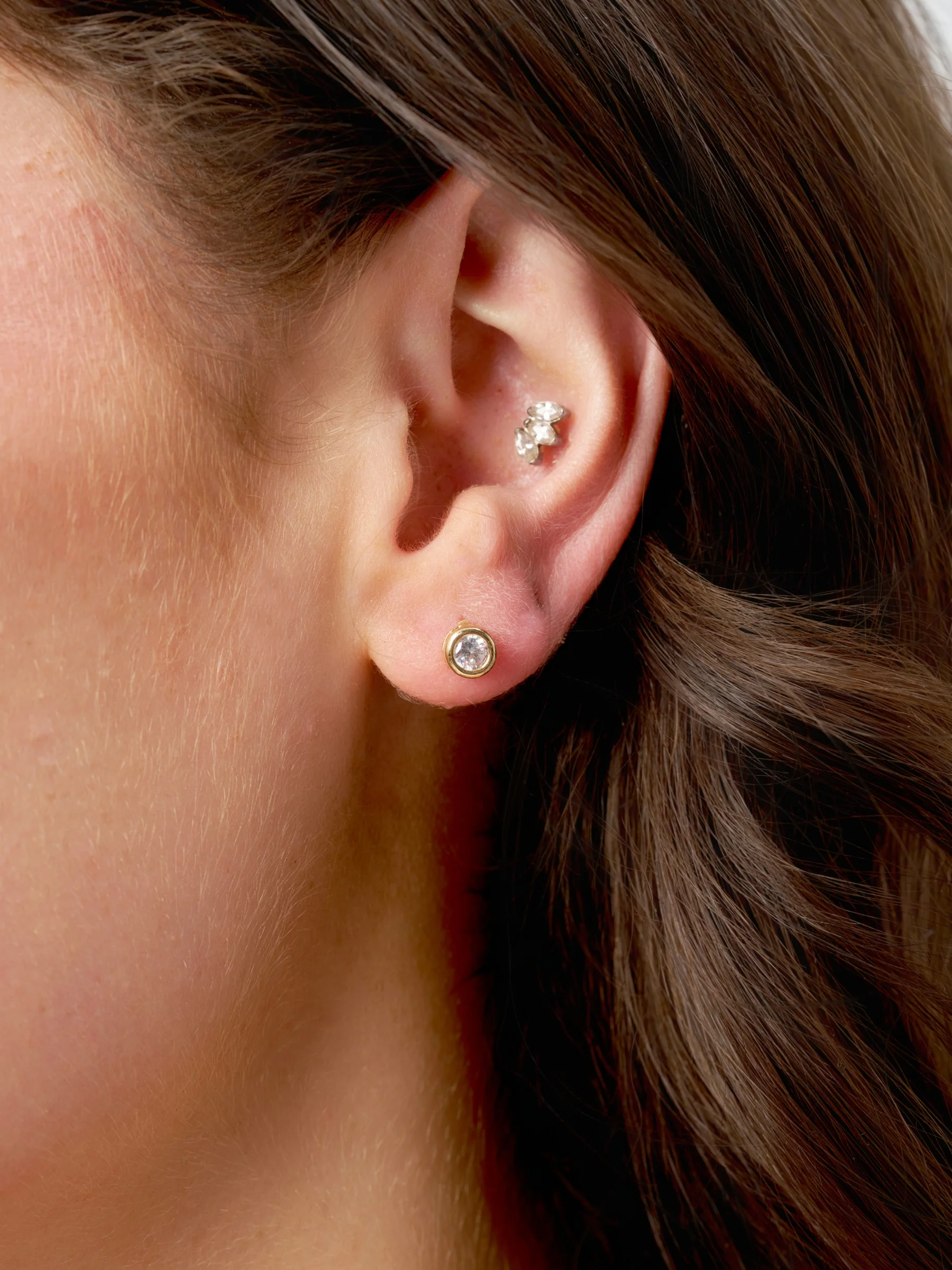 18ct Gold Plated Circle Stone Stud Earrings | Aliza - Image 3