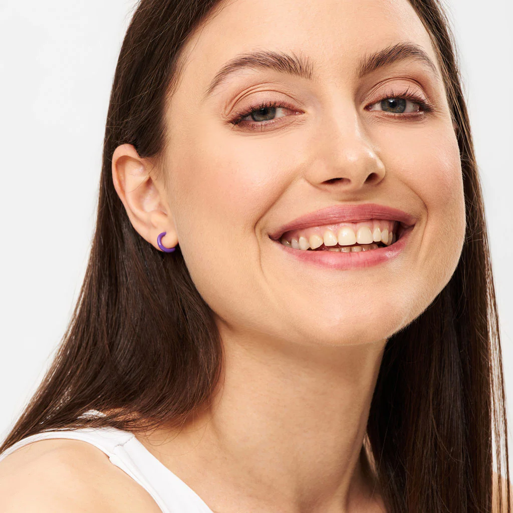 Gold Enamel Coloured Single Hoop Earring | Lulu Copenhagen - Image 3