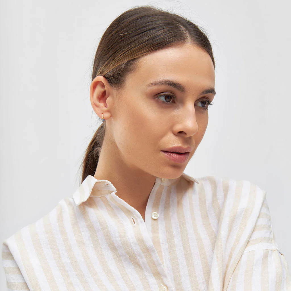 Gold Half Dip Enamel Coloured Single Hoop Earring | Lulu Copenhagen - Image 6