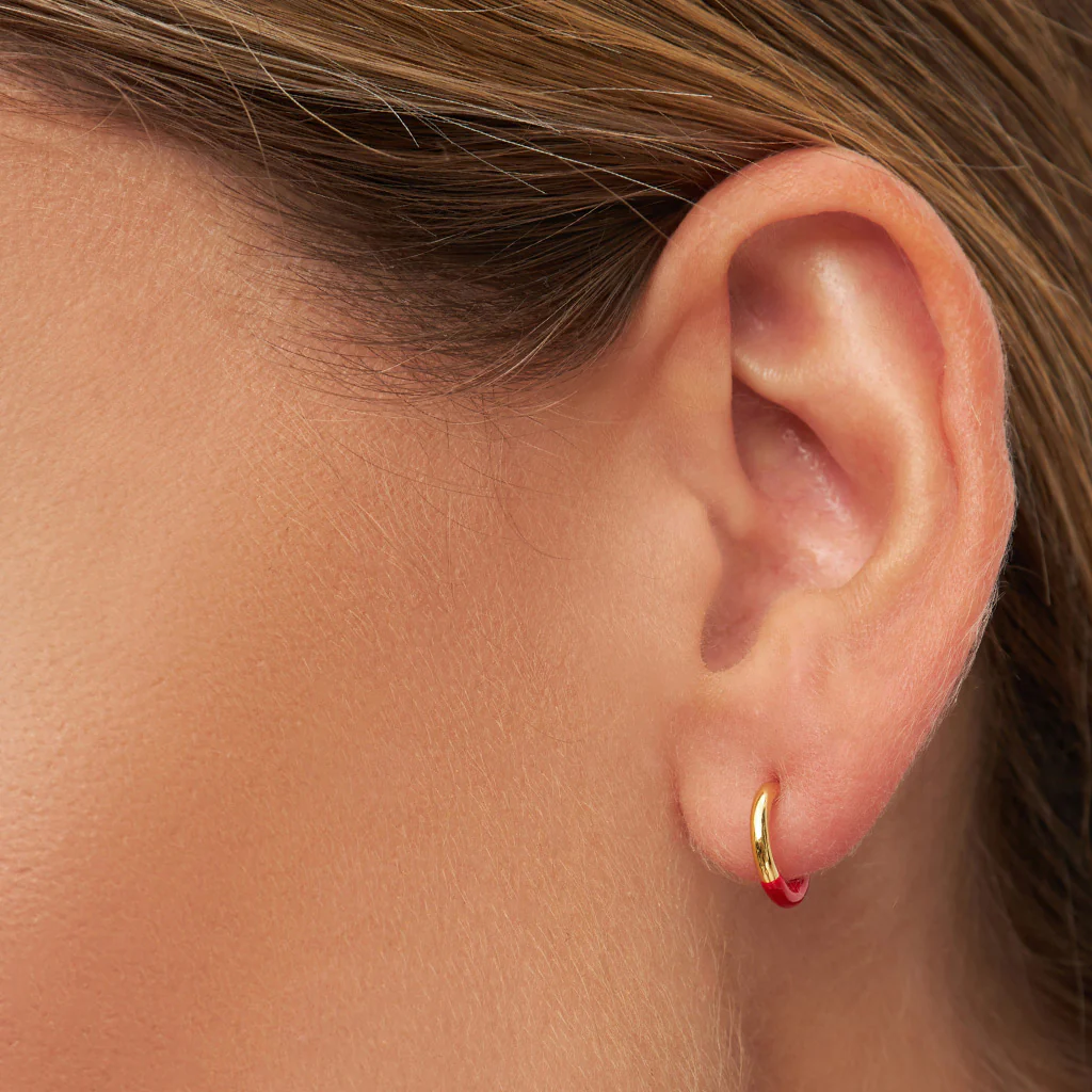 Gold Half Dip Enamel Coloured Single Hoop Earring | Lulu Copenhagen - Image 8