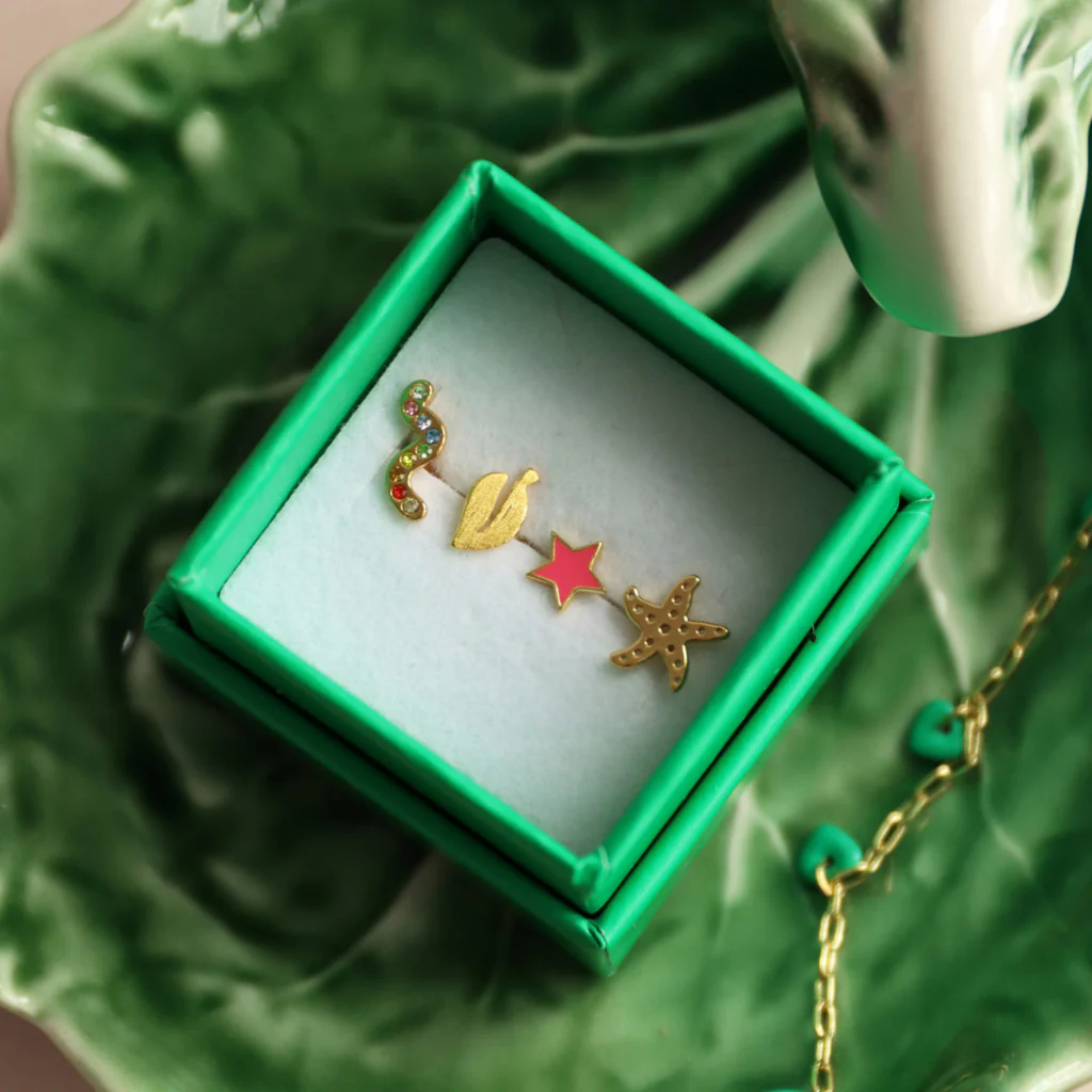 Gold Starfish Single Stud Earring | Lulu Copenhagen - Image 4