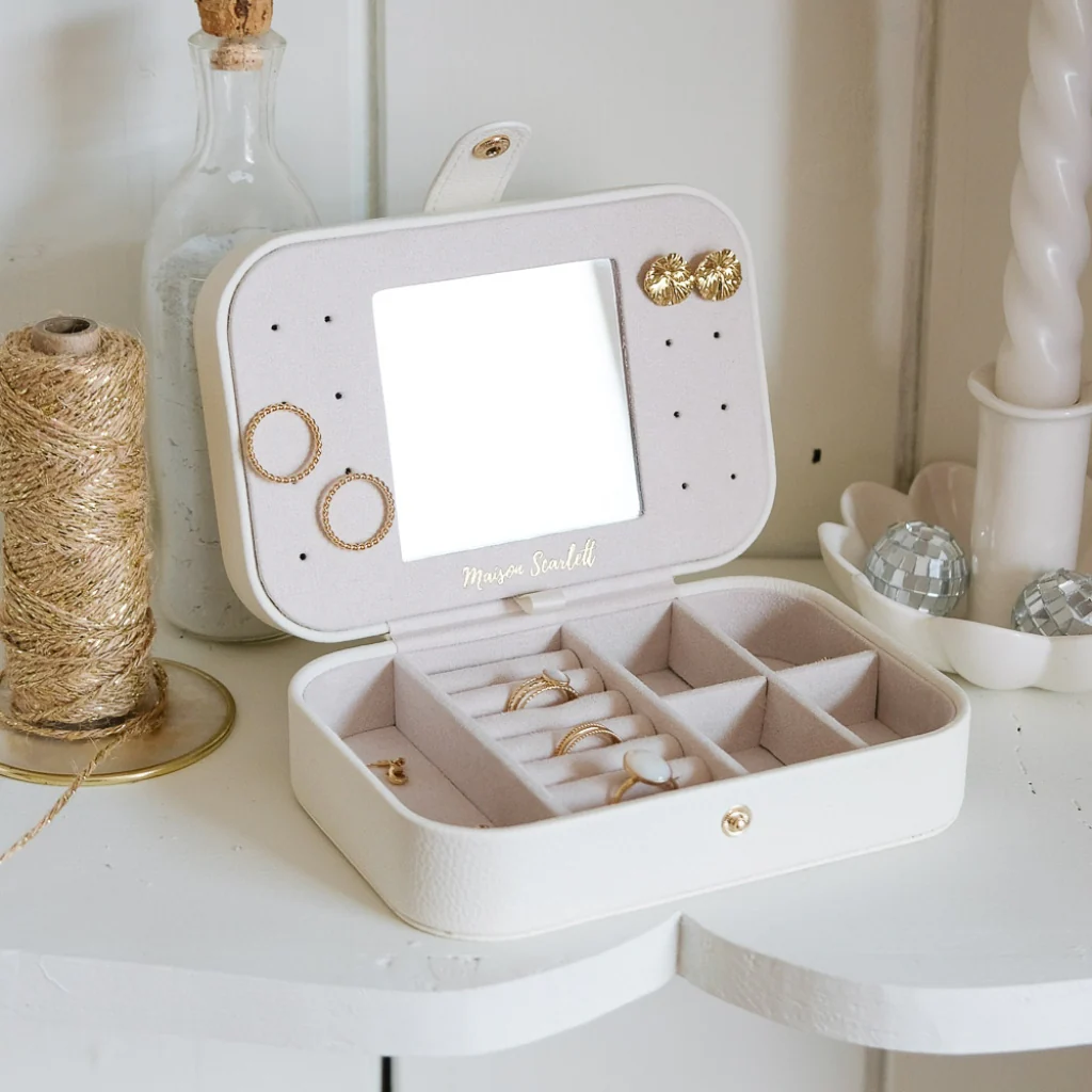 Rectangle Travel Jewellery Box | Brigitte | Faux Leather | Maison Scarlett - Image 11