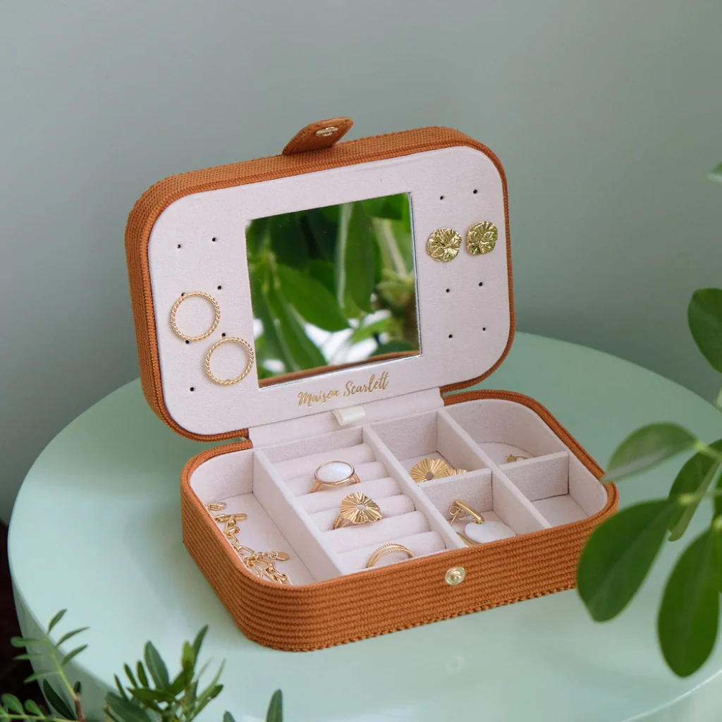 Rectangle Travel Jewellery Box | Brigitte | Corduroy | Maison Scarlett - Image 8
