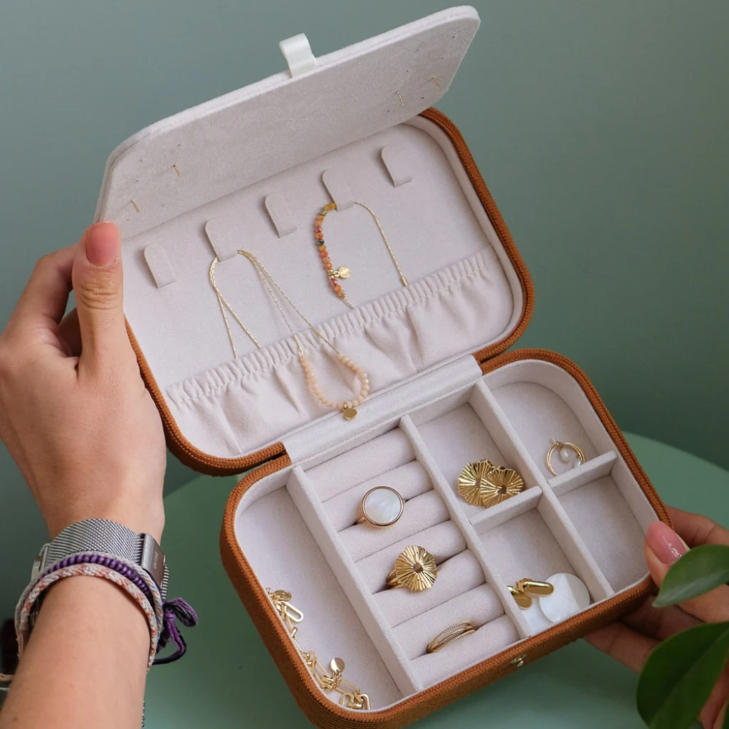 Rectangle Travel Jewellery Box | Brigitte | Corduroy | Maison Scarlett - Image 9