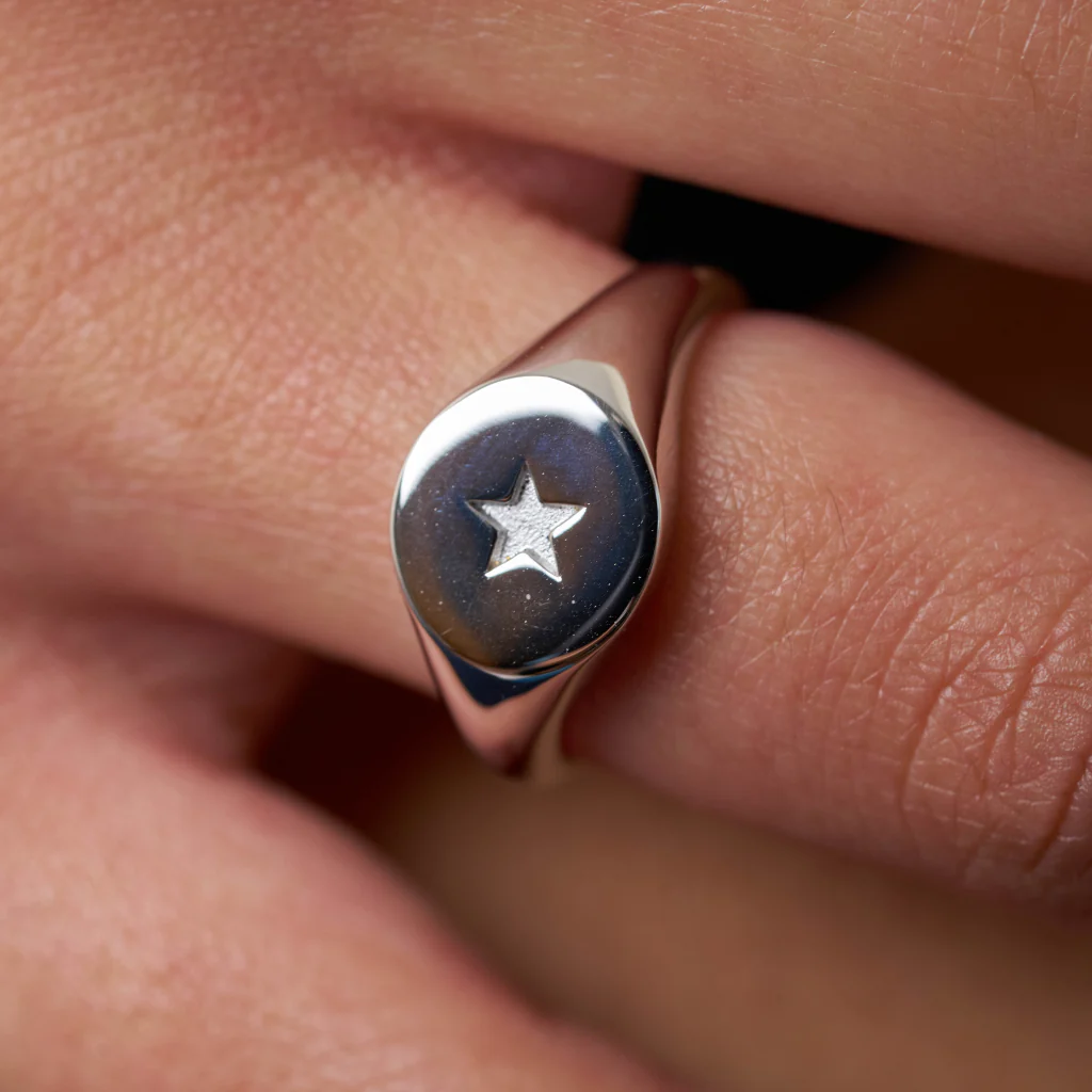 Sterling Silver Star Signet Ring | Zelda - Image 4