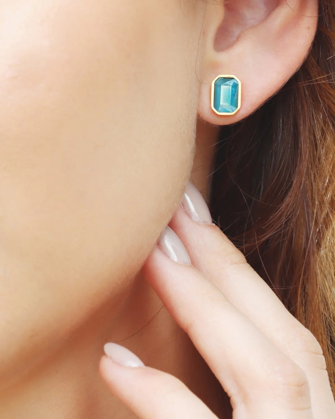 Steel Colour Stone Rectangle Stud Earrings | Anartxy - Image 4