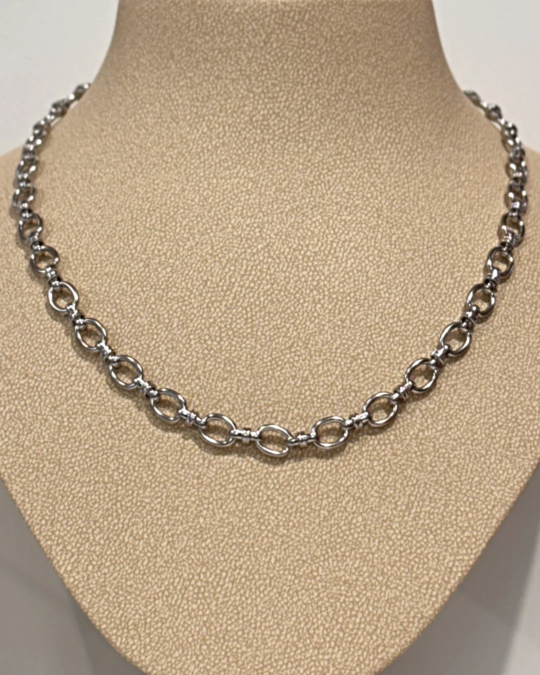Steel Round Rolo Link Necklace | Anartxy - Image 10