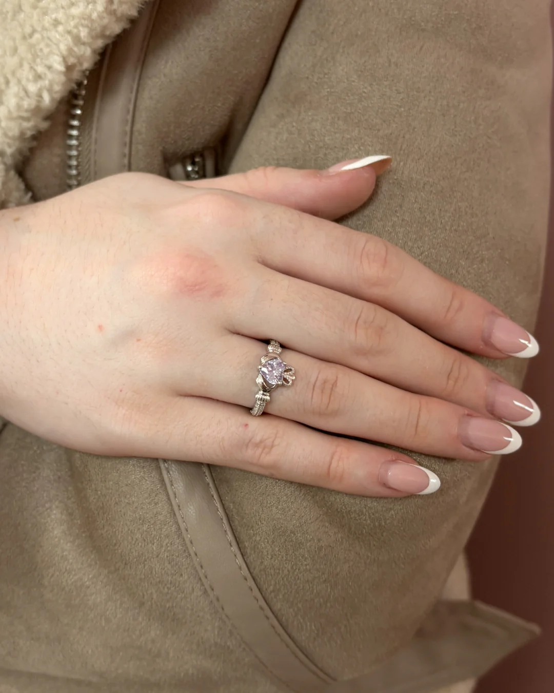 Sterling Silver Light Amethyst Claddagh Ring | June Birthstone | Solvar - Image 4